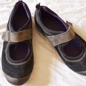 Casual sneaker/flats